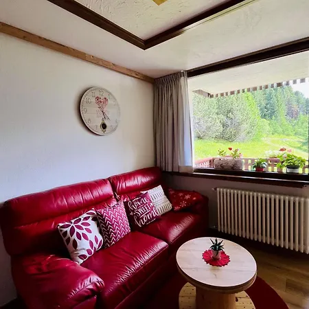 شقة Home, Sweet