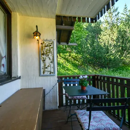 Apartment Home, Sweet